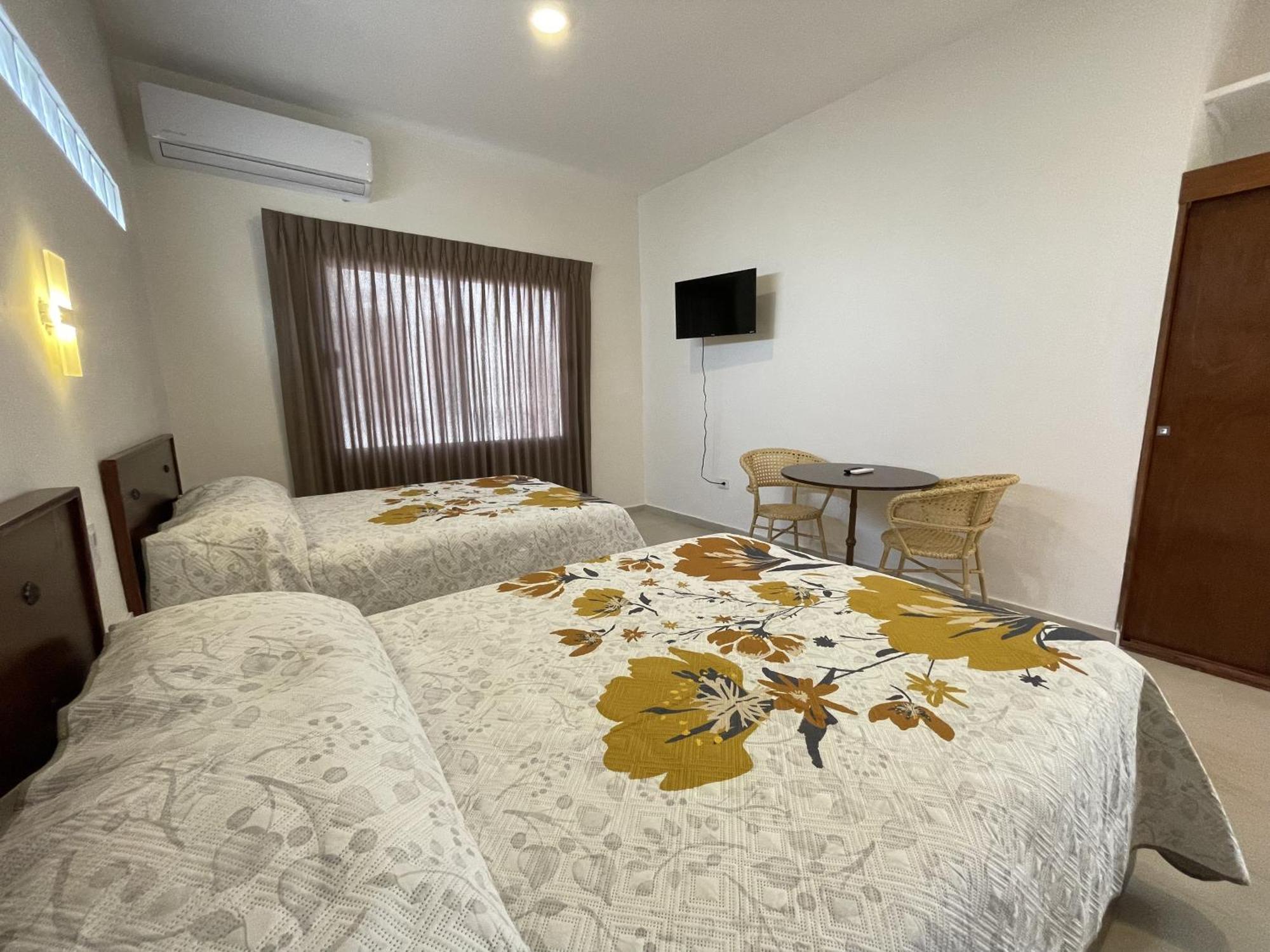 Hotel Allende لاباز المظهر الخارجي الصورة